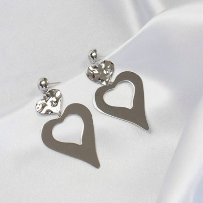 Hartvormige oorbellen in het zilver