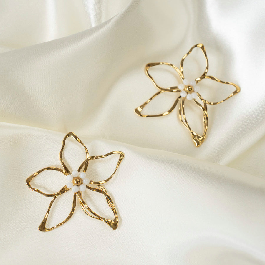 Oorbellen die leuk zijn voor festivals in het goud 